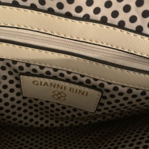 Purse - Picture 4 of 4